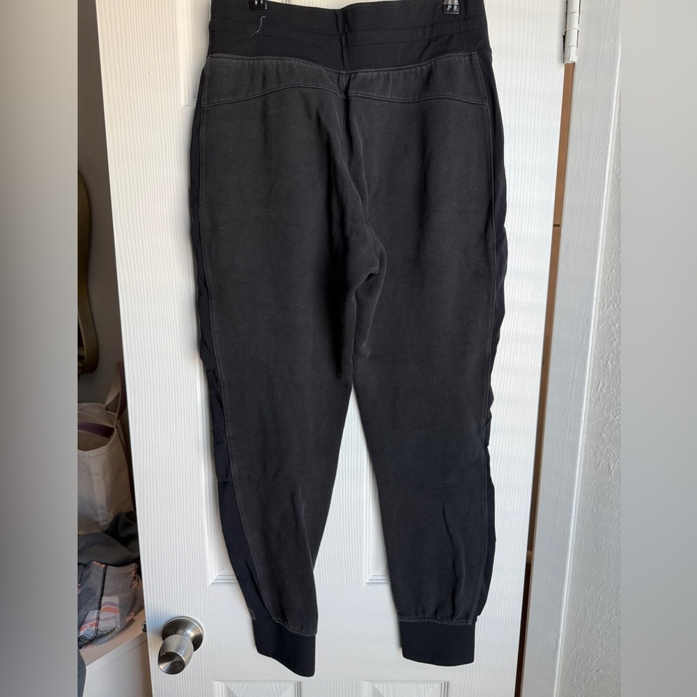 LULULEMON Black Scuba Joggers Get Going Jogger Pants 28.5” Cotton W5A5GS Sz 6 - Picture 3 of 8